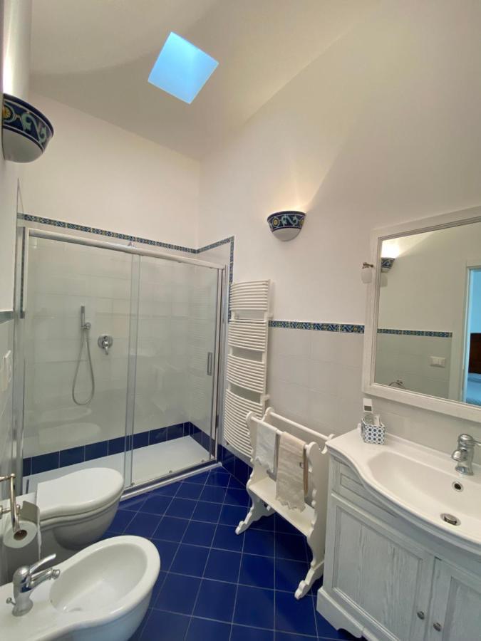 Al Corso Charming Rooms Peschici Bagian luar foto
