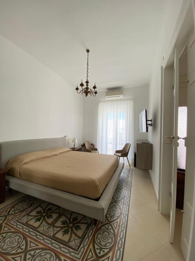 Al Corso Charming Rooms Peschici Bagian luar foto