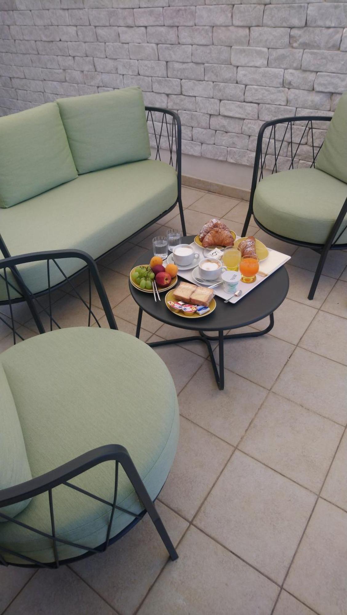 Al Corso Charming Rooms Peschici Bagian luar foto